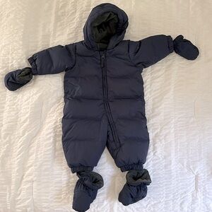 BabyGAP Size 0-6 Months Navy Blue Down Insulated Snowsuit with Mittens & Booties